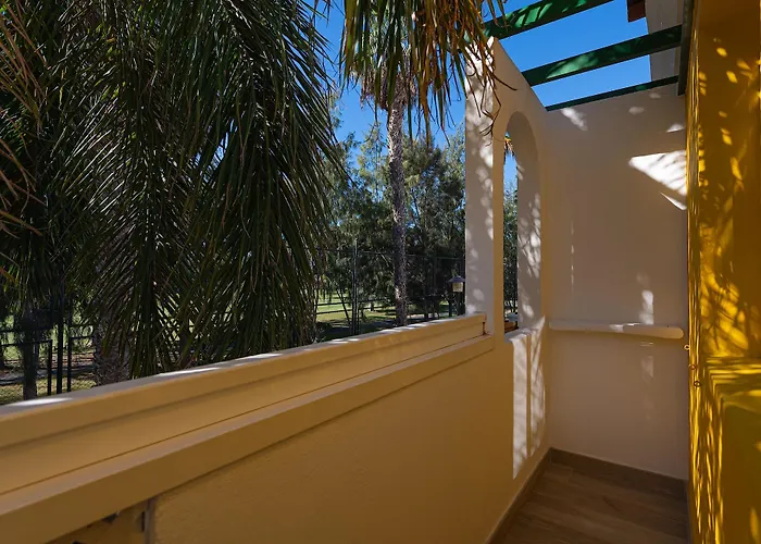 科迪尔绿色高尔夫简易别墅 公寓 *