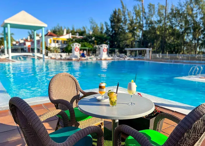 科迪尔绿色高尔夫简易别墅